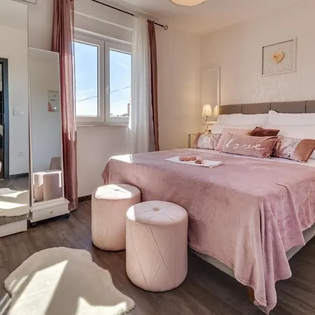 Oliva Vallis * Zadar