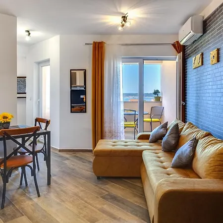 Oliva Vallis * Zadar