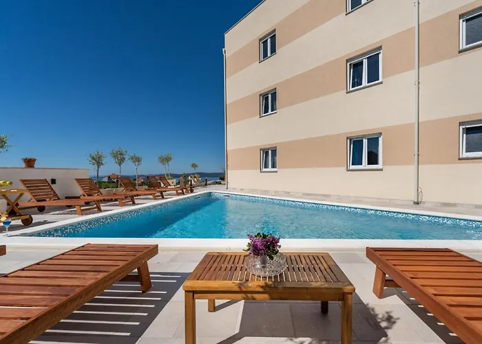 Oliva Vallis * Zára