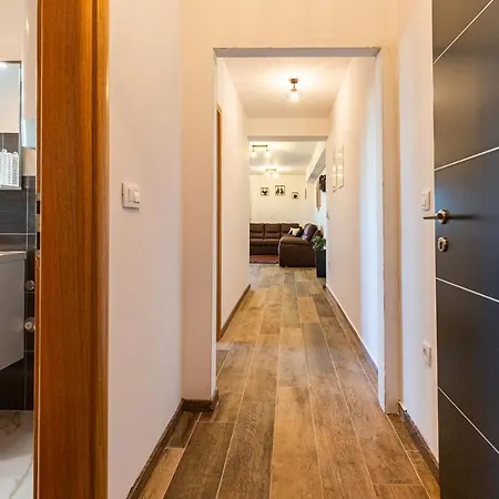 Oliva Vallis Apartamento Zadar