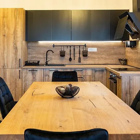 Oliva Vallis Apartment